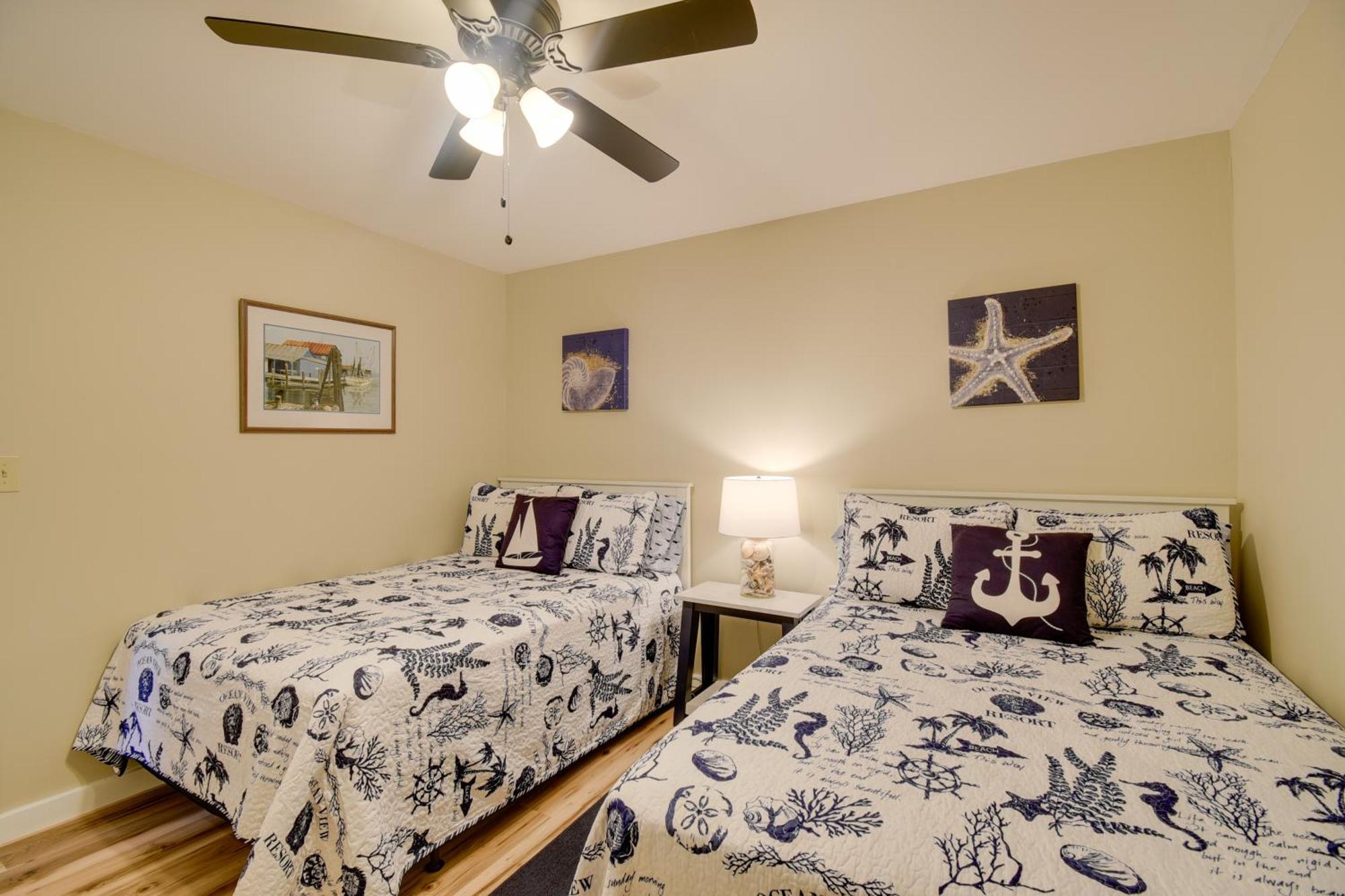 Ocean Isle Apartment With Balcony, 1 Mi To Beach! 海洋岛海滩 外观 照片