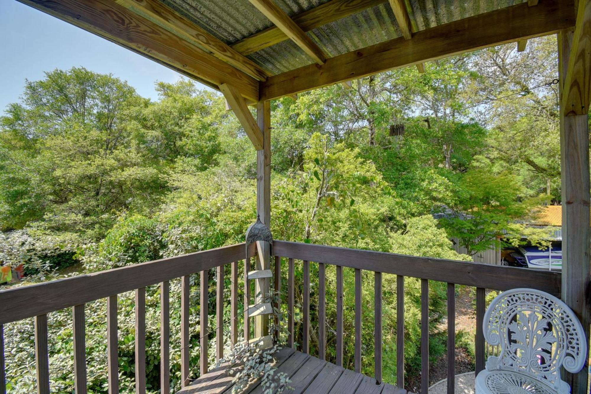 Ocean Isle Apartment With Balcony, 1 Mi To Beach! 海洋岛海滩 外观 照片